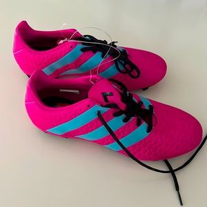 Adidas Size 9 Soccer Cleats NEW!